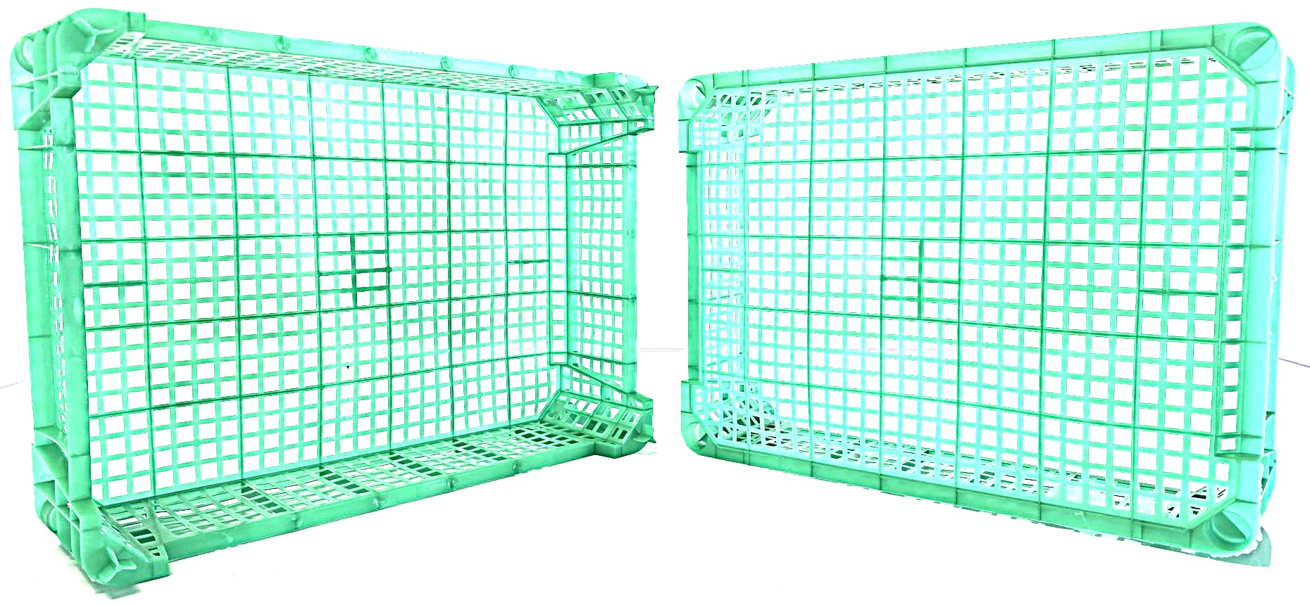 Vented plastic crate